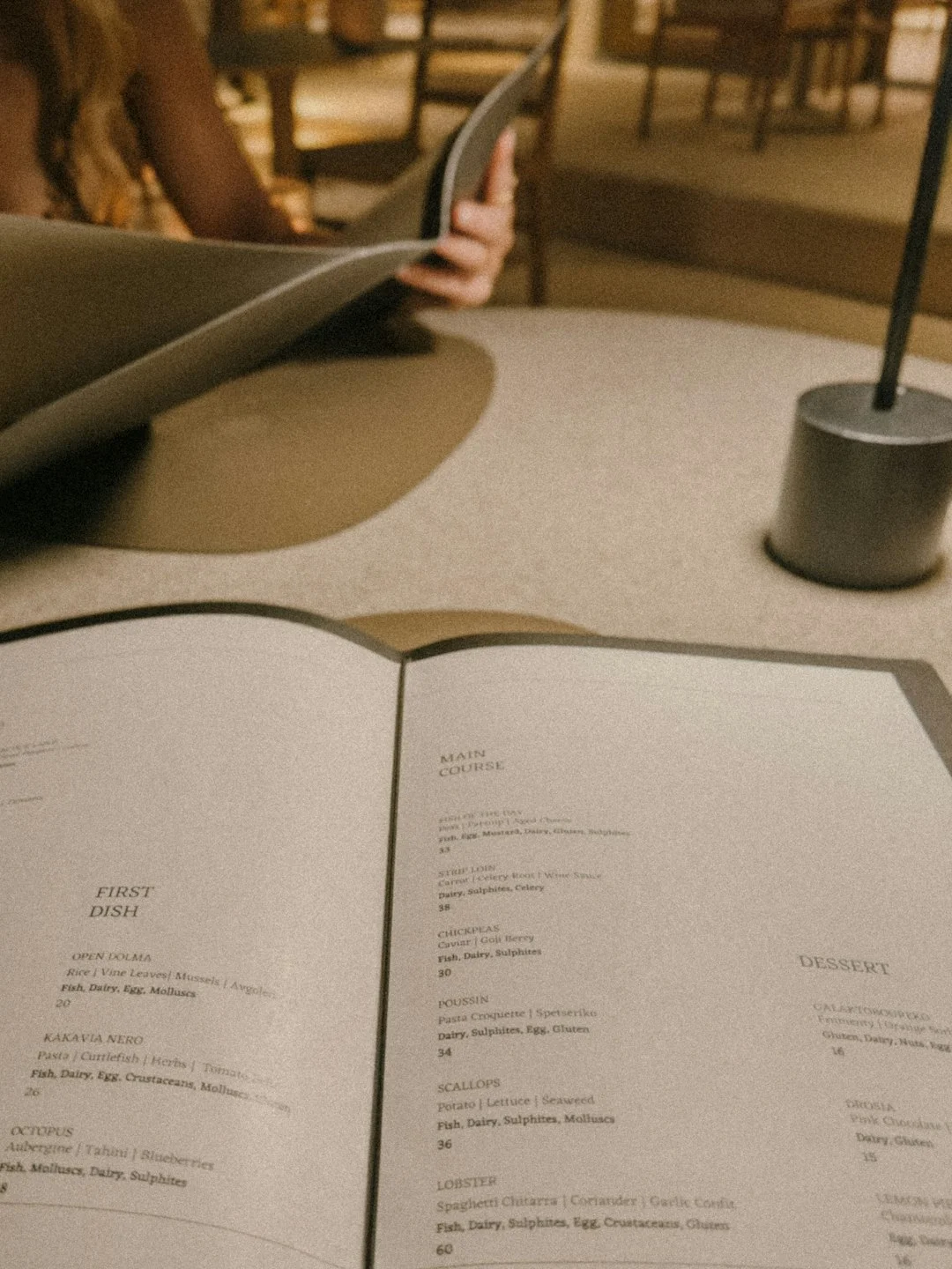 浪漫餐廳約會場景